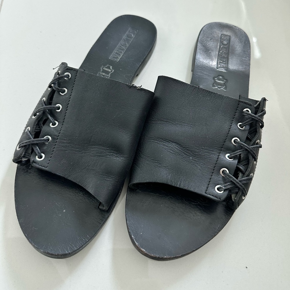 Genuine Leather Sol Sana Women’s Black Slides size 9